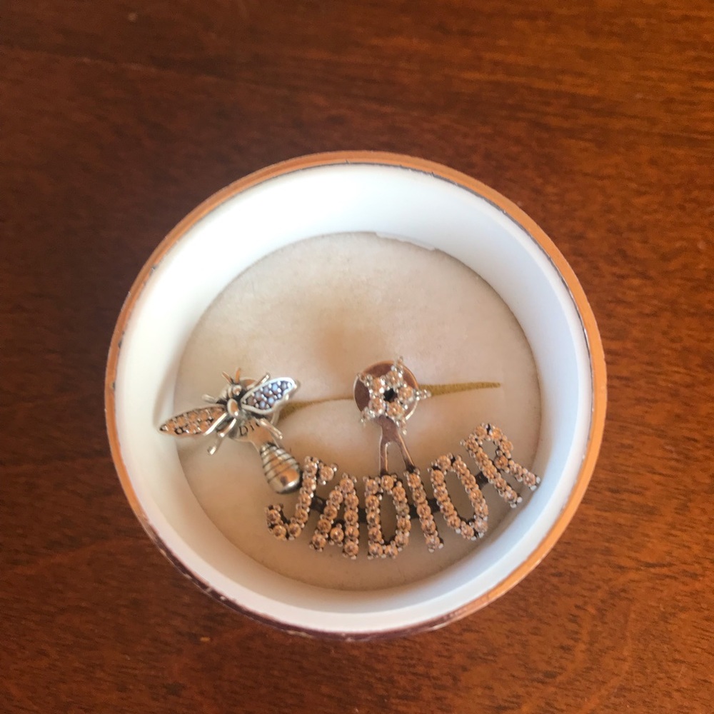 100% authentic Christin Dior Jadior earrings